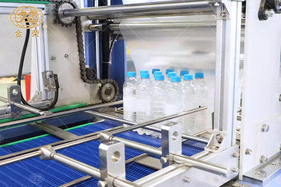 直列式膜包機-1